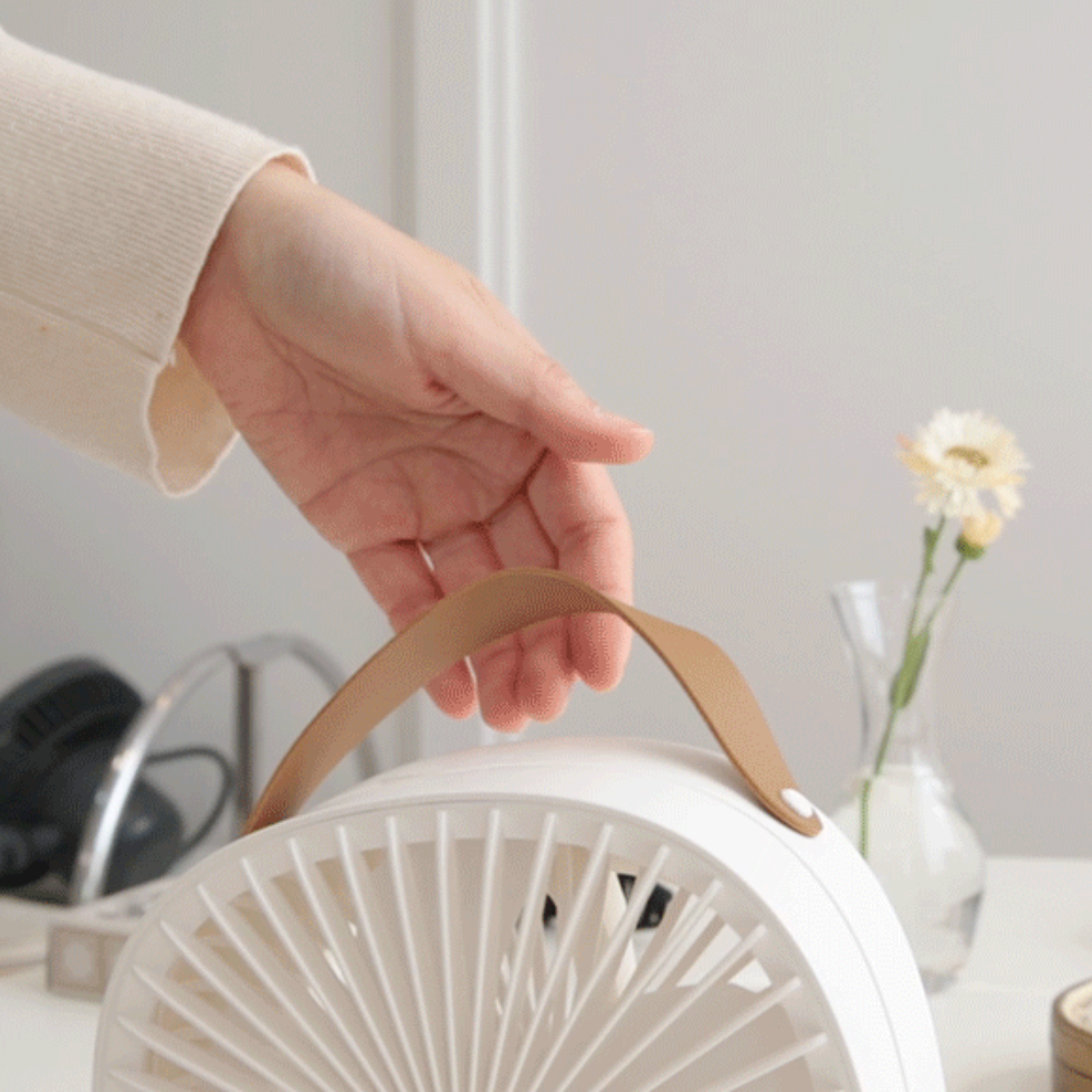 Mini folding fan